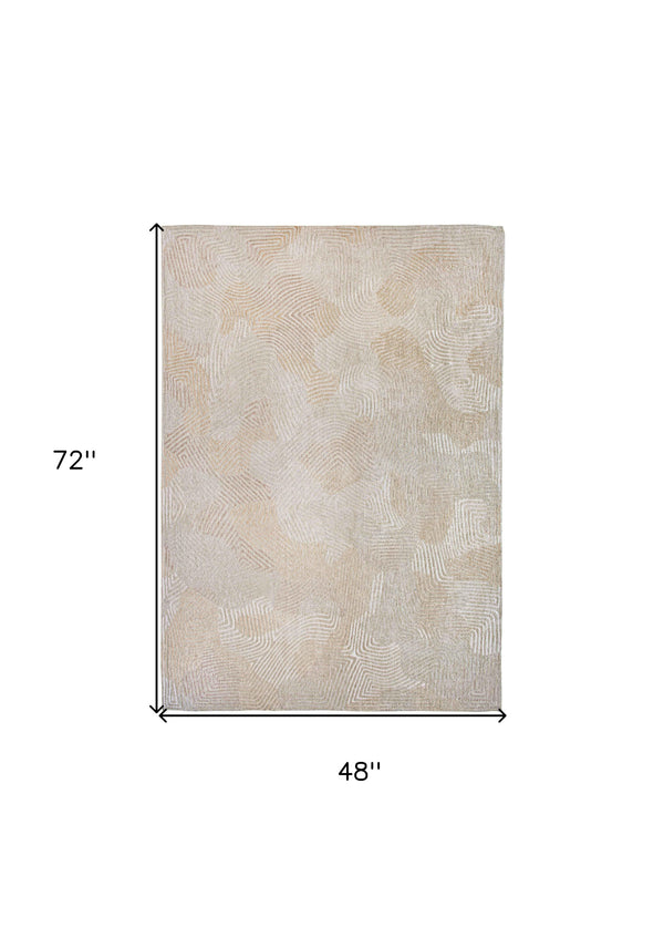 Homeroots 5' X 7' Beige And White Abstract Non Skid Area Rug  100% Pet 548760