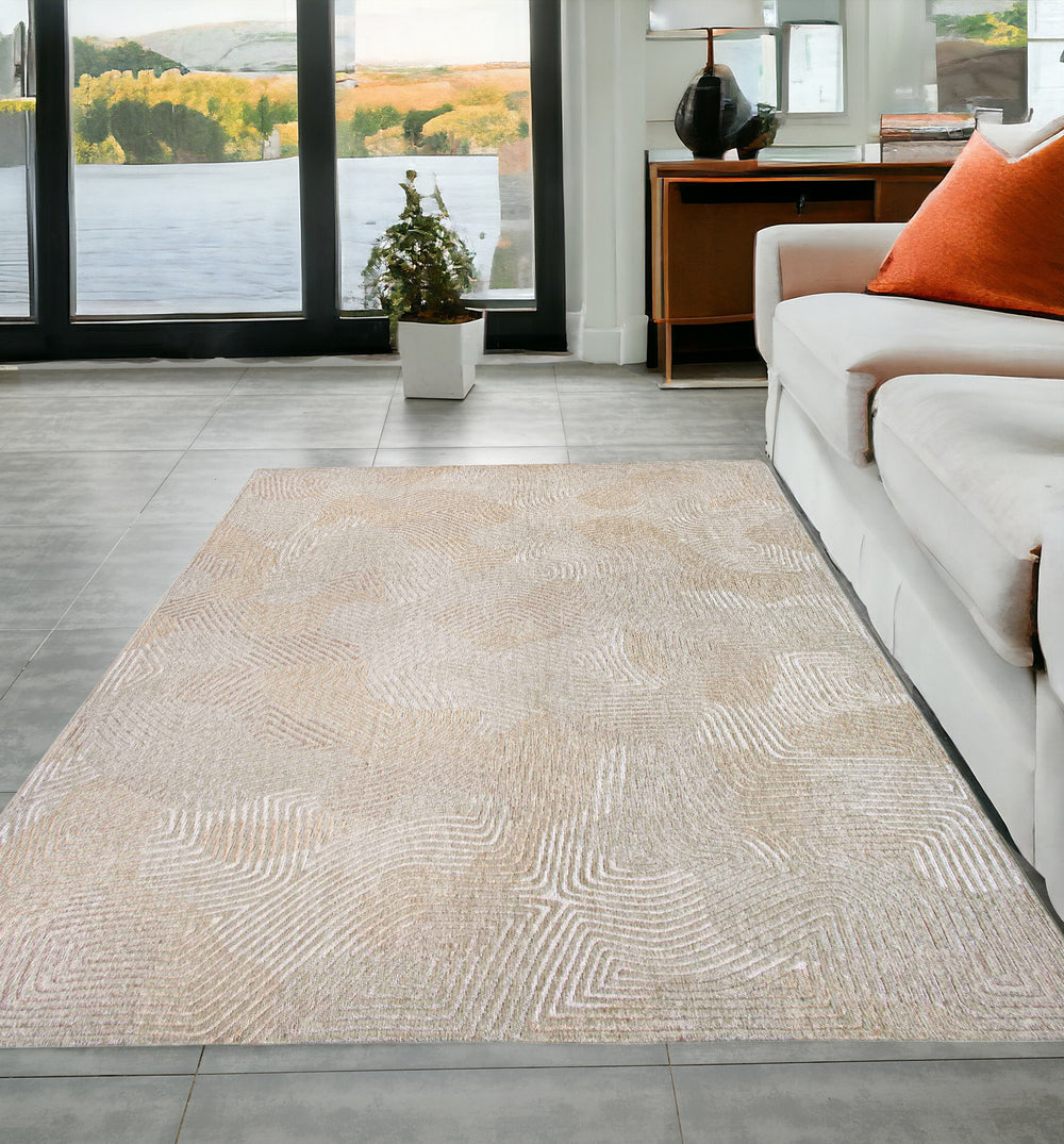 Homeroots 5' X 7' Beige And White Abstract Non Skid Area Rug  100% Pet 548760