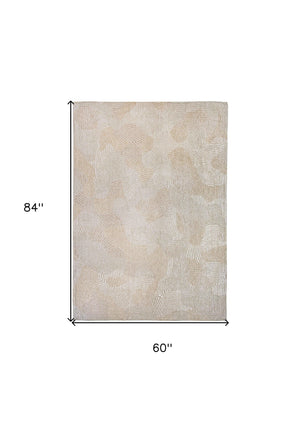 Homeroots 6' X 8' Beige And White Abstract Non Skid Area Rug  100% Pet 548761