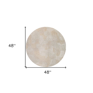 Homeroots 5' Beige And White Round Abstract Non Skid Area Rug  100% Pet 548766