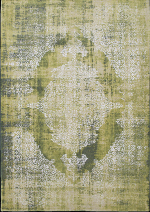 Homeroots 8' X 11' Green And White Oriental Non Skid Area Rug  100% Pet 548807