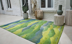 Homeroots 7' X 9' Green And Yellow Abstract Non Skid Area Rug  100% Pet 548830