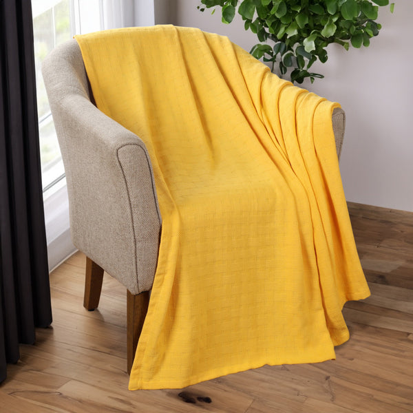 Homeroots California King Gold Cotton Basketweave Geometric Blanket  Cotton 549055
