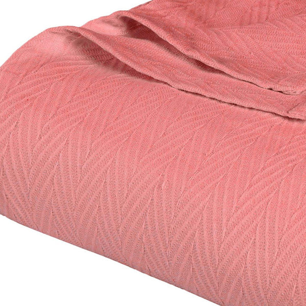 Homeroots California King Coral Cotton Woven Chevron Blanket - Soft, Stylish Comfort For Year-round Sleep  Cotton 549219