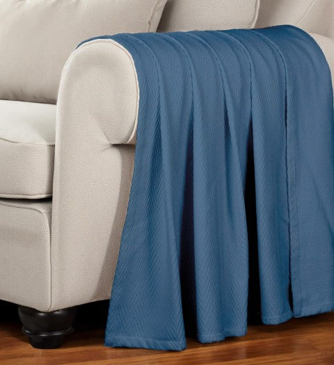 Homeroots California King Denim Blue Woven Chevron Blanket - Cozy Cotton Comfort For Year-round Sleep Bliss  Cotton 549220