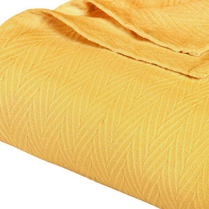 Homeroots California King Gold Cotton Woven Chevron Blanket - Cozy, Soft, And Stylish For Year-round Comfort  Cotton 549221
