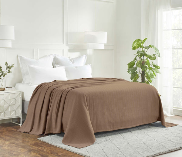 Homeroots California King Taupe Cotton Woven Chevron Blanket - Cozy, Stylish, And Temperature-regulating Comfort  Cotton 549229
