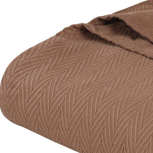 Homeroots California King Taupe Cotton Woven Chevron Blanket - Cozy, Stylish, And Temperature-regulating Comfort  Cotton 549229