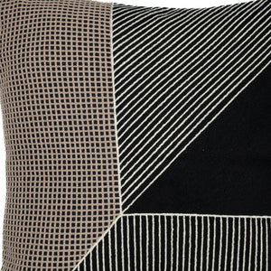Homeroots 20" Black And White Geometric Cotton Throw Pillow With Embroidery Black,White  549396