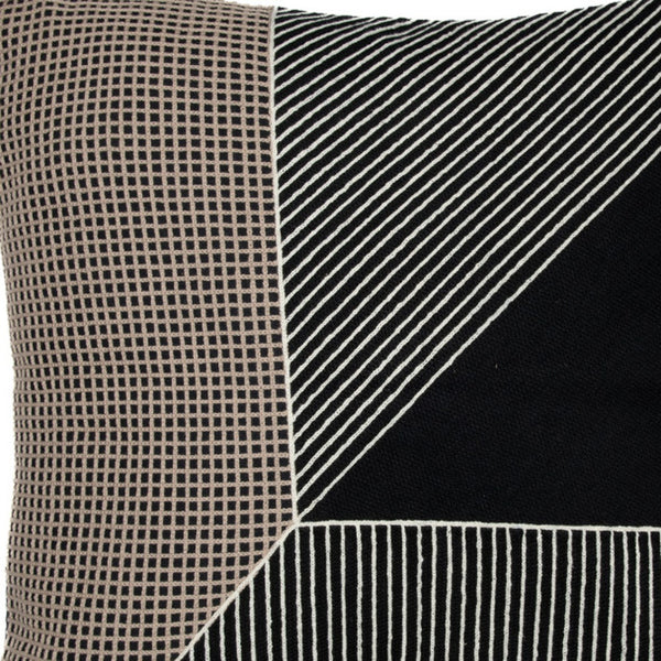 Homeroots 20" Black And White Geometric Cotton Throw Pillow With Embroidery Black,White  549396