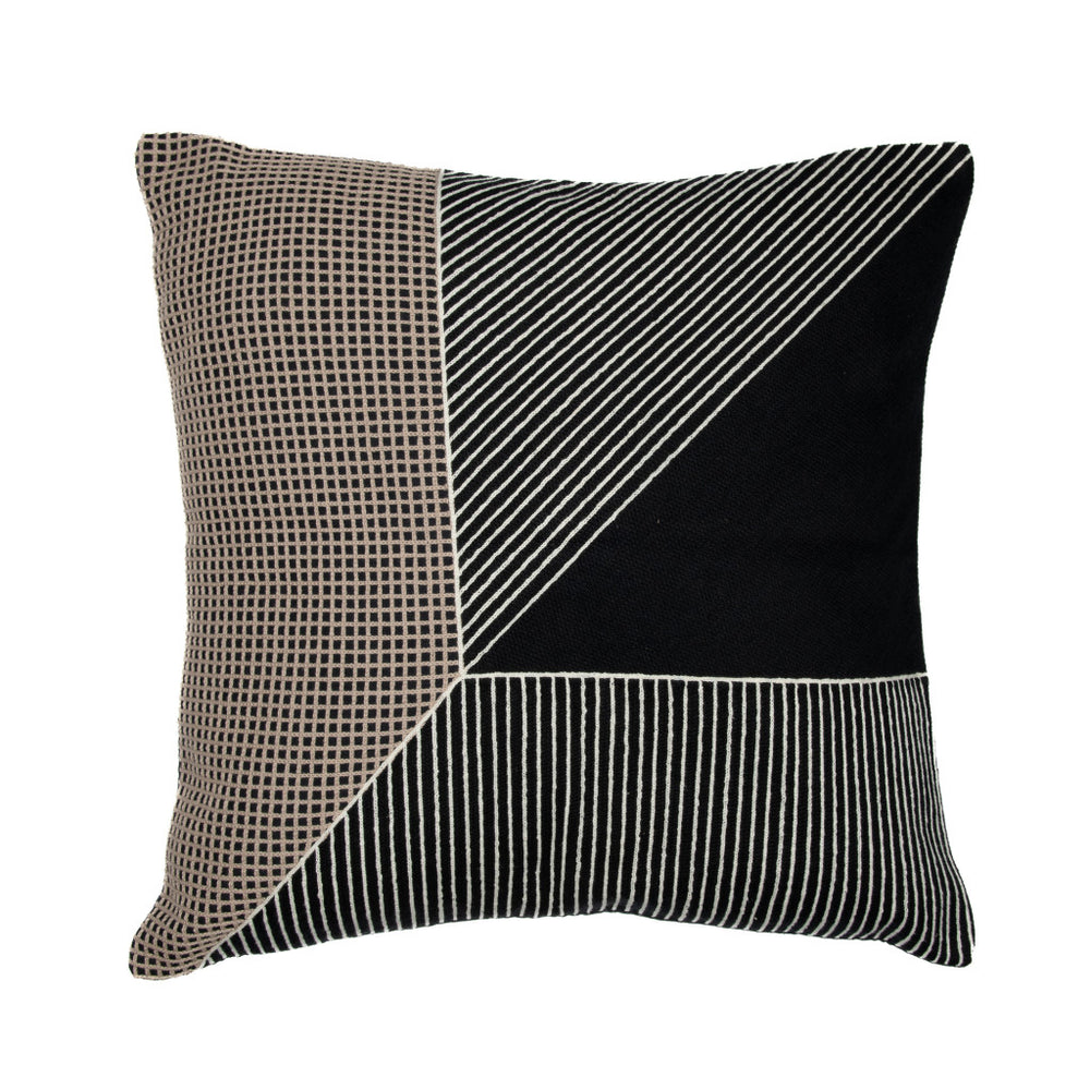 Homeroots 24" Black And White Geometric Cotton Throw Pillow  With Embroidery Black,White  549397