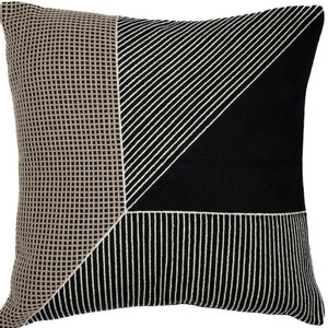 Homeroots 24" Black And White Geometric Cotton Throw Pillow  With Embroidery Black,White  549397