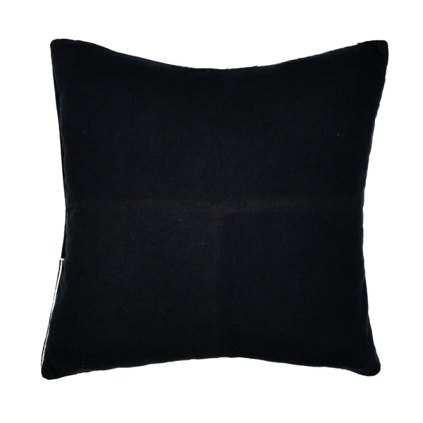 Homeroots 24" Black And White Geometric Cotton Throw Pillow  With Embroidery Black,White  549397