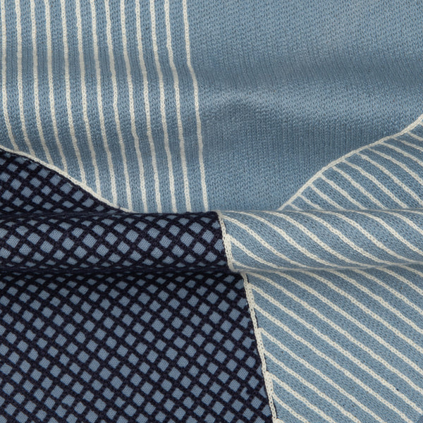 Homeroots 24" Blue And White Geometric Cotton Throw Pillow With Embroidery Blue,White  549399