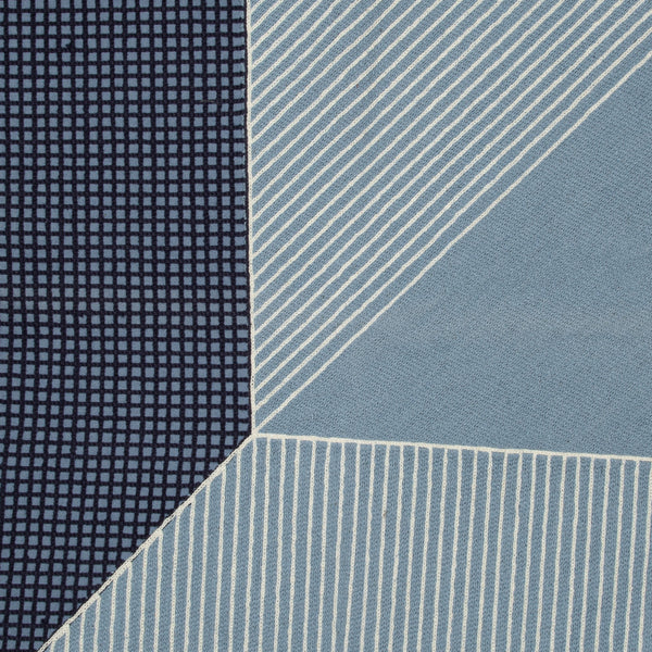 Homeroots 24" Blue And White Geometric Cotton Throw Pillow With Embroidery Blue,White  549399