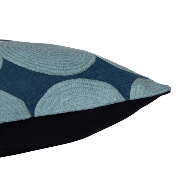 Homeroots 24" Blue And Ivory Geometric Cotton Throw Pillow With Embroidery Blue,Ivory  549403