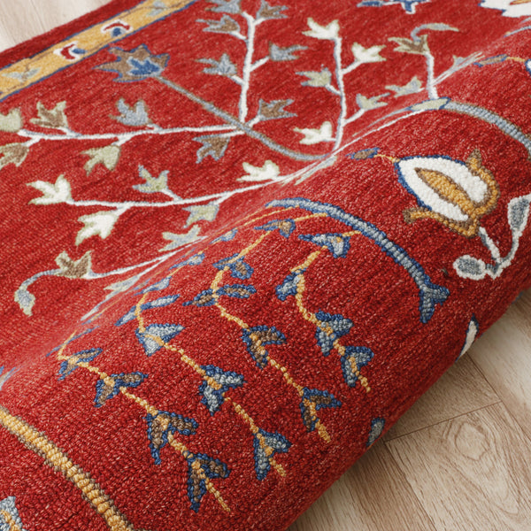 Homeroots 9' X 12' Red And Ivory Wool Floral Hand Tufted Area Rug Red,Multi Wool 550025