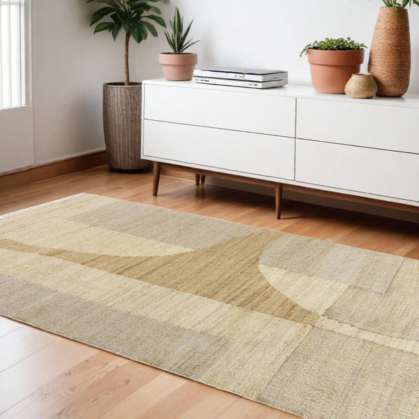 Homeroots 8' X 10' Natural And Ivory Abstract Hand Woven Area Rug  Jute 550053