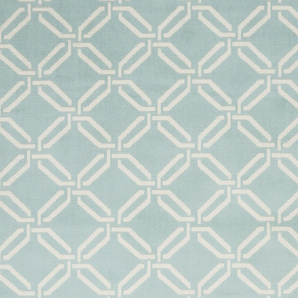 Homeroots 5' X 7' Beige And Green Trellis Non Skid Area Rug  Polypropylene 550115