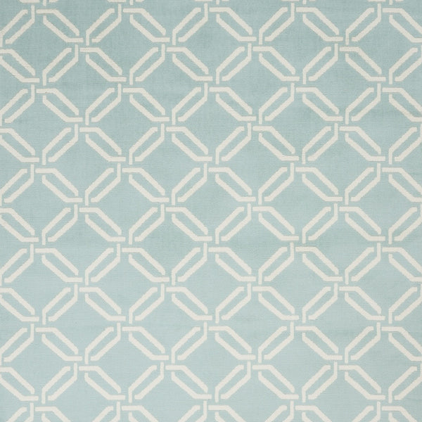 Homeroots 5' X 7' Beige And Green Trellis Non Skid Area Rug  Polypropylene 550115