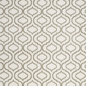 Homeroots 5' X 7' Ivory And Green Trellis Non Skid Area Rug  Polypropylene 550123