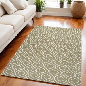 Homeroots 5' X 7' Olive Green And Ivory Trellis Non Skid Area Rug  Polypropylene 550138