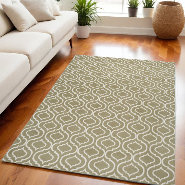 Homeroots 5' X 7' Olive Green And Ivory Trellis Non Skid Area Rug  Polypropylene 550138
