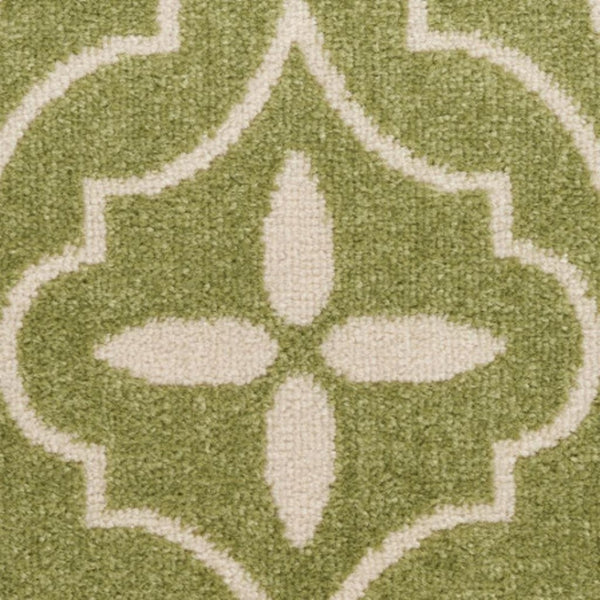 HomeRoots 6' Elegant Ivory Black and Gray Floral Area Rug - Non-Skid, Durable, Perfect for High-Traffic Spaces 6' X 9' 550166