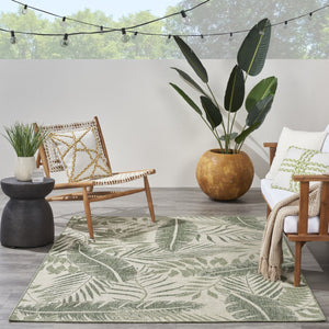 HomeRoots 6' X 9' Ivory and Green Palm Leaf Rug - Stylish Indoor/Outdoor Design for Tropical Vibes & Easy Care 550177