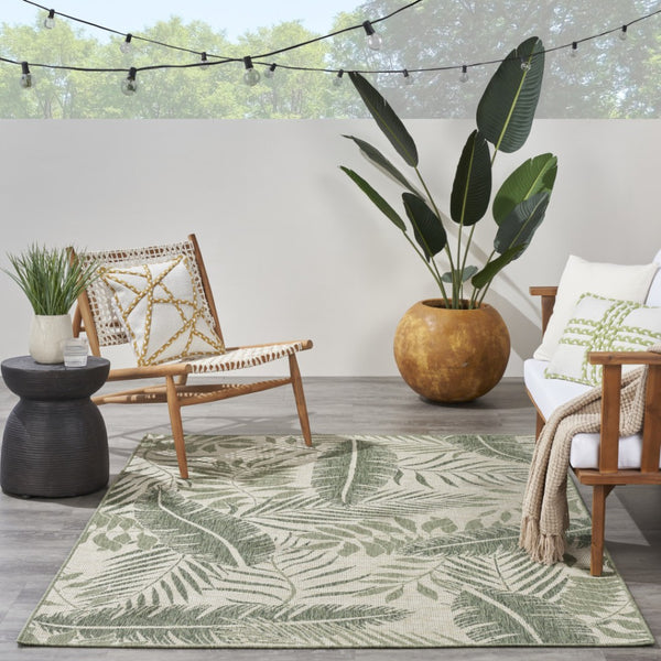HomeRoots 6' X 9' Ivory and Green Palm Leaf Rug - Stylish Indoor/Outdoor Design for Tropical Vibes & Easy Care 550177