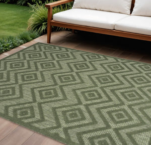 HomeRoots 6' X 9' Versatile Geometric Indoor Outdoor Area Rug in Dark and Light Green for Modern Spaces 550188