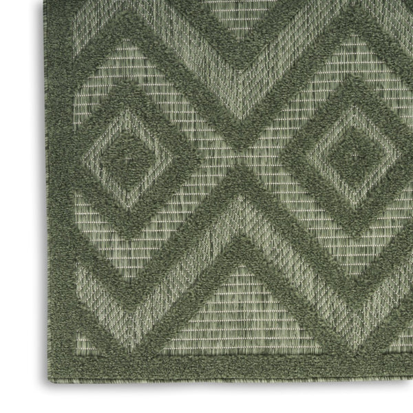 HomeRoots 6' X 9' Versatile Geometric Indoor Outdoor Area Rug in Dark and Light Green for Modern Spaces 550188