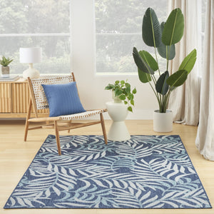 HomeRoots 6' X 9' Navy Blue And Ivory Palm Leaf Rug - Versatile Indoor/Outdoor Design, Easy Clean, Tropical Style 550200
