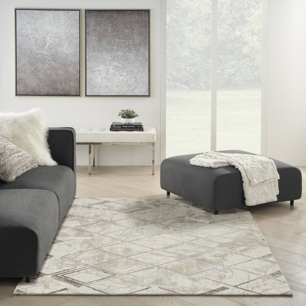 HomeRoots 5' Beige and Ivory Geometric Area Rug – Non Skid, Stain Resistant, Durable Design for Modern Homes 5' X 7' 550210