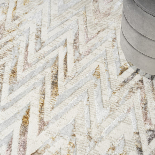 HomeRoots 5' Distressed Chevron Area Rug in Beige, Blue, and Ivory - Soft, Durable, Non-Skid Design for Modern Homes 5' X 7' 550215