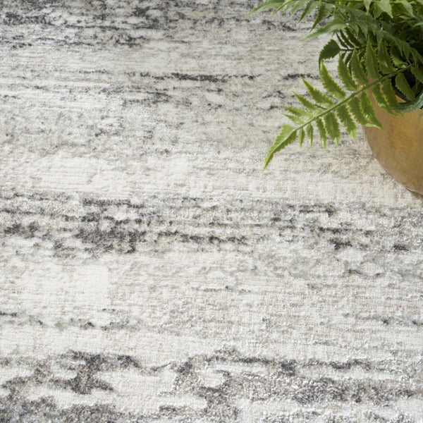 HomeRoots 5' Cream and Gray Abstract Area Rug - Contemporary Non-Skid, Stain-Resistant, Easy-Care Design 5' X 7' 550220