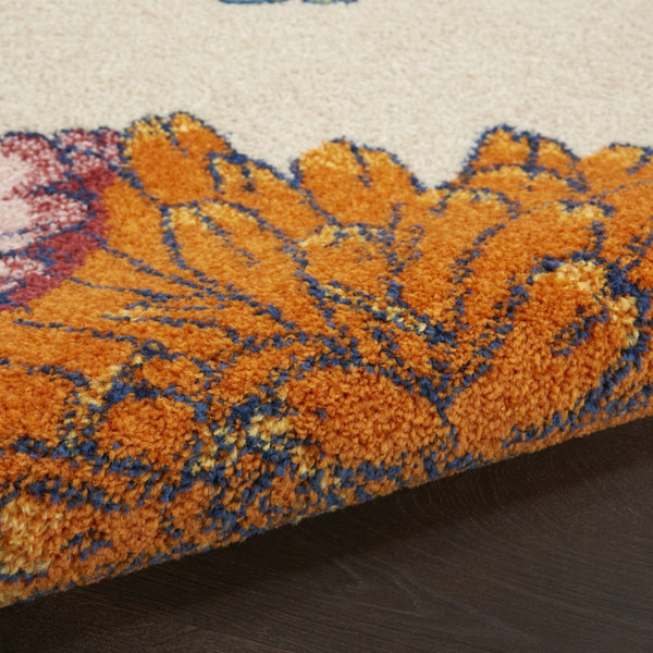 HomeRoots 5' Cream Floral Power Loom Area Rug - Timeless Elegance for Living Rooms, Bedrooms & Dining Areas 5' X 7' 550279