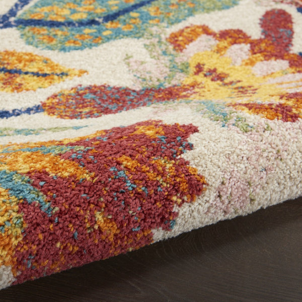 HomeRoots 5' Elegant Cream Floral Area Rug - Timeless Design, Durable Power Loom Construction for Any Room 5' X 7' 550282