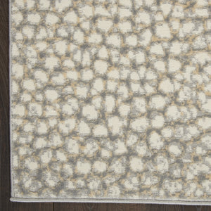 Homeroots 5' X 7' Beige And Gray Animal Print Power Loom Area Rug  Polypropylene,Polyester 550331