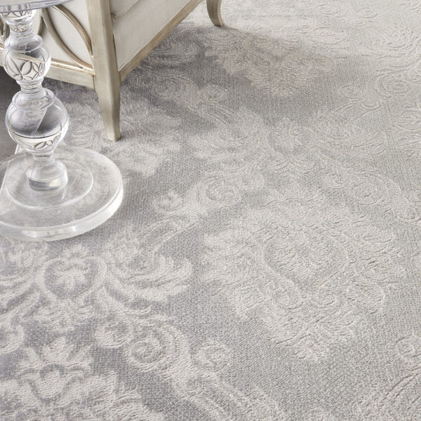 HomeRoots 8' Elegant Ivory and Gray Damask Area Rug – Distressed Non-Skid Design for Timeless Living Spaces 8' X 10' 550429