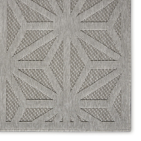 HomeRoots 8' Ivory and Blue Floral Area Rug - Durable, Non-Skid, Transitional Design for Timeless Elegance 8' X 10' 550432