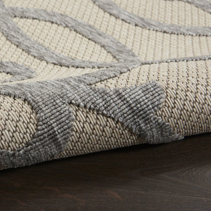 HomeRoots 6' Trellis Area Rug - Cream & Gray Indoor/Outdoor Durable Design for Patios, Kitchens & Living Rooms 550465