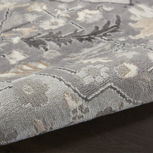 HomeRoots 8' Gray and Black Floral Medallion Area Rug – Elegant Non-Skid Design for Classic Home Décor 8' X 10' 550481