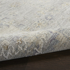 HomeRoots 4' Gray Floral Medallion Area Rug - Elegant Power Loom Design for Timeless Style in Any Space 4' X 6' 550483