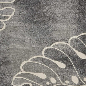 HomeRoots 5' Elegant Ivory and Gray Botanical Leaves Area Rug – Durable, Non-Skid, Stain-Resistant Design 5' X 7' 550504
