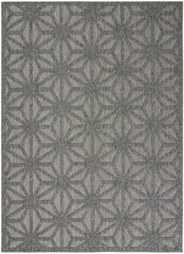 HomeRoots 6' X 9' Modern Geometric Indoor/Outdoor Area Rug - Durable, Stain-Resistant, and Easy to Clean! 550514
