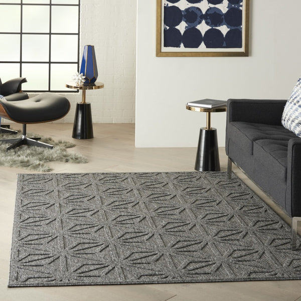 HomeRoots 6' X 9' Modern Geometric Indoor/Outdoor Area Rug - Durable, Stain-Resistant, and Easy to Clean! 550514