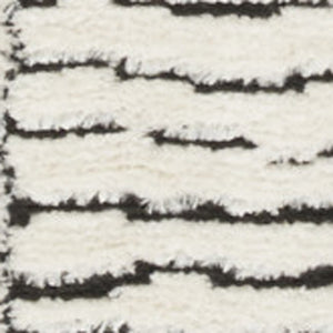 Homeroots 5' X 7' Ivory And Black Geometric Area Rug  Polyester 550590