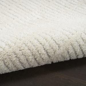 HomeRoots 5' Elegant Ivory and Gray Abstract Area Rug - Soft, Durable Design for Modern Living Spaces 5' X 7' 550591