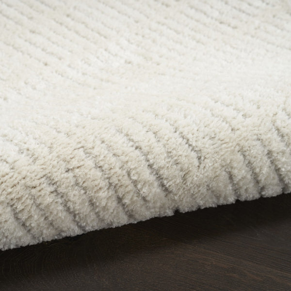 HomeRoots 5' Elegant Ivory and Gray Abstract Area Rug - Soft, Durable Design for Modern Living Spaces 5' X 7' 550591